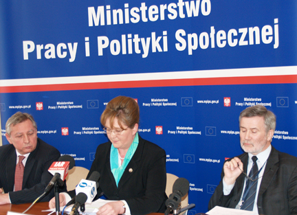 Minister Anna Kalata prezentuje założenia nowelizacji ustawy o działalności pożytku publicznego
